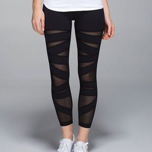 Lululemon Mesh Wunder Under Leggings - Size 6